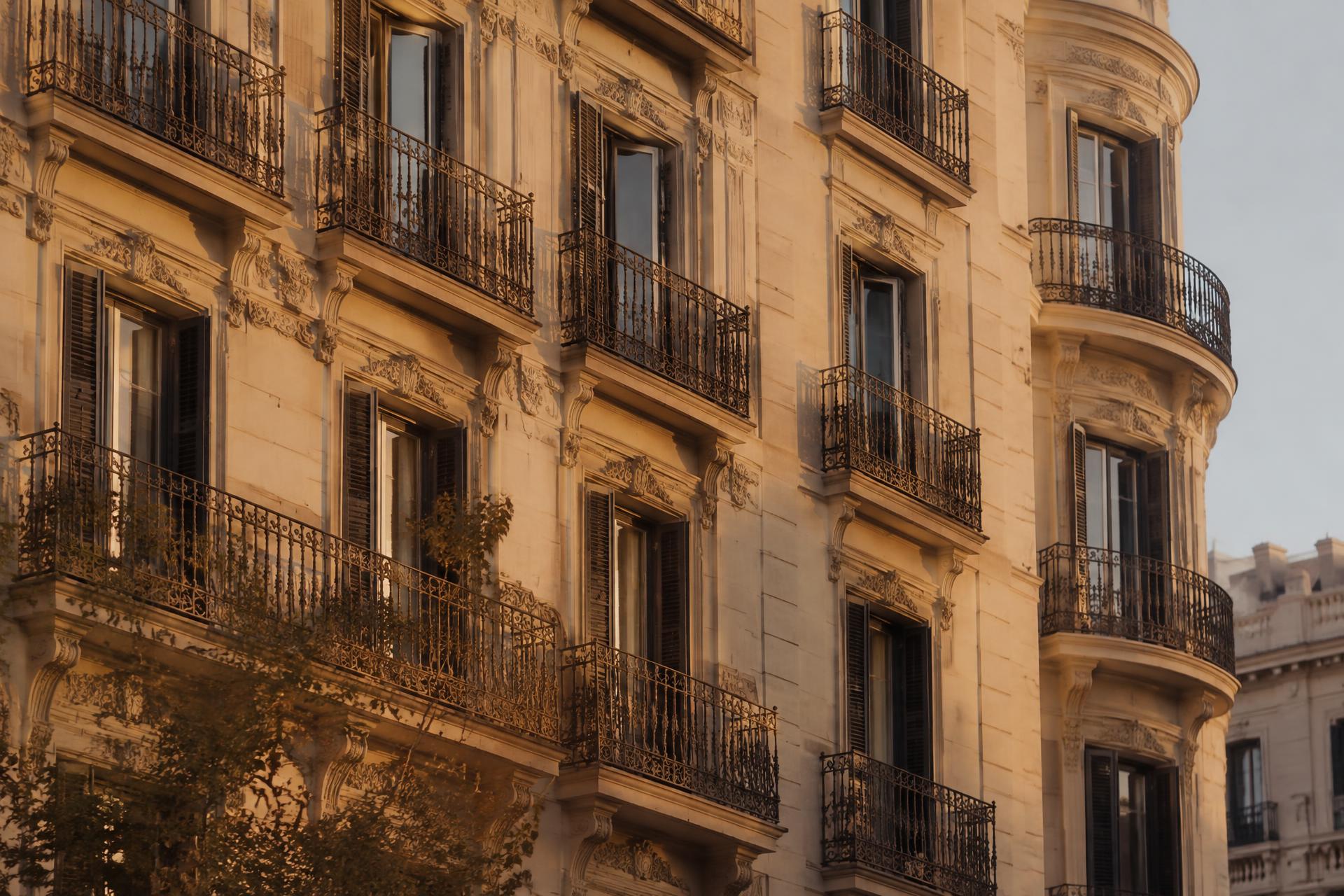 Fachada residencial en Madrid
